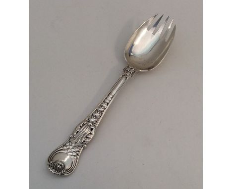 A rare silver Coburg pattern serving fork. London 1823. By Eley &amp; Fearn. Approx. 64 grams. Est. £60 - £80.