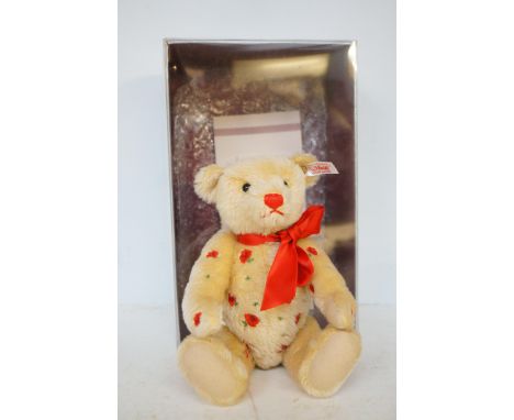 Steiff teddy bear 'Teddy rose' with box & coa 