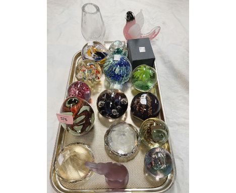 A selection of paperweights including Caithness, Mdina, Wedgwood etc 