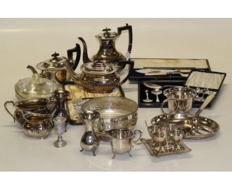 A mixed lot of Edwardian and other EPNS, including a demi-reeded tea service, egg cruet, cased flatware, crumb scoop and othe
