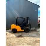 Hyundai 433D-9 6,500 LB. Capacity Forklift, Model 33D-9, 185" Lift Height, Diesel, 7,735 Hours