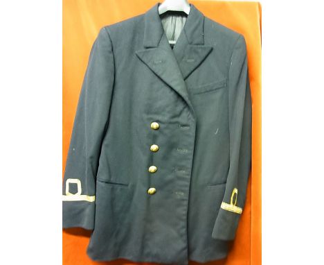 Royal Navy Volunteer Reserve Acting Lieutenant's uniform jacket. QC button, large size jacket.