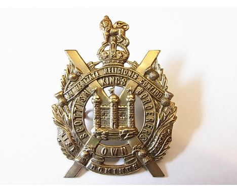 Kings Own Scottish Borderers Cap badge WWI issue, KC (White Metal, lugs) K&K 628