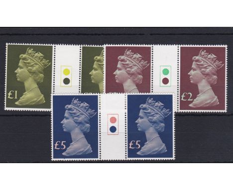 Great  Britain 1977-£1,/2 and £5 in UM must traffic light (SG £78)
