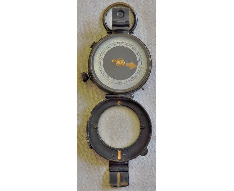 WWII 1939 Compass Mk 1X B8125 F Barker & Sons (1032) Ltd London
