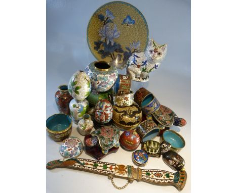 Small collection of Cloisonne Trinket items to include Powder pots, animals etc