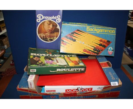 A quantity of Games including ''Ten Games in One'', Monopoly, Roulette, Mastermind, Twister, Backgammon, etc.