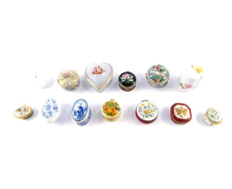 Porcelain and enamel boxes, including a Crummles box commemorating The Royal Wedding of The Prince Of Wales and Lady Diana Sp