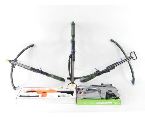 An Armament Series Hot Off The Battlefield King Assault Rifle Electric Flash Gun, a rifle, and three Kingsport crossbows. (5)