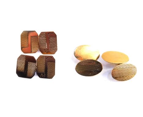 Two pairs on 9ct gold chain link cufflinks, with engine turned decoration, one pair initial engraved, 9.7g.