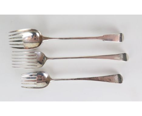 A George III silver serving fork, Fiddle Pattern, with engraved crest, London 1789, George Smith and William Fearn, 30cm toge