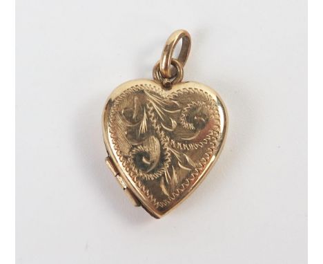 9ct Hallmarked Gold Heart Shaped Locket with chased foliate decoration, 22mm drop, 2.6g 