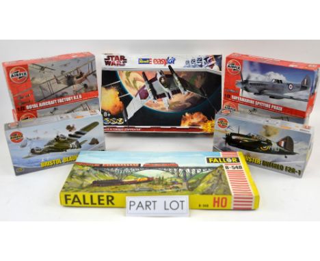 A quantity of predominantly Airfix and Revell  construction kits including aviation, locomotive and Star Wars themes. (qty)Pr