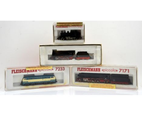 Fleischmann 7171 Locomotive, Fleischmann Piccolo N Scale DB class 210 004-8 diesel locomotive, in blue/cream, 7171 DB class 0