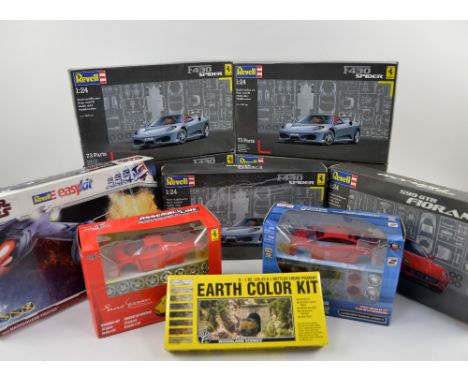 Ten mostly supercar model construction kits including Maisto and Revell 07310, 06668, 07380 and 07197, all boxed. (10)Provena