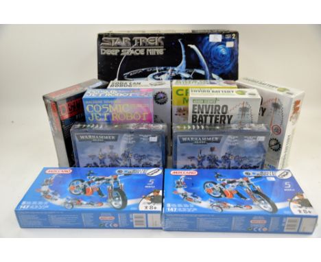 Ten construction outfits including AMT Ertl Star Trek Deep Space Nine Space Station, Meccano 147 and Warhammer, all boxed. (1