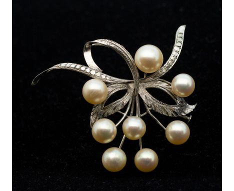 A vintage cultured pearl and white metal spray brooch, length approx 50mm, pin and trombone clasp, Chinese marks, total gross