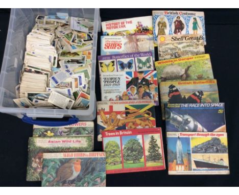   Large collection of vintage tobacco cards and tea cards including albums
