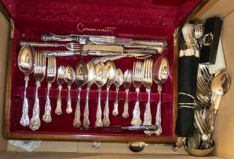A quantity of silver plated items, mostly flatware to include a part canteen of cutlery, all EPNS, other plated or steel flat