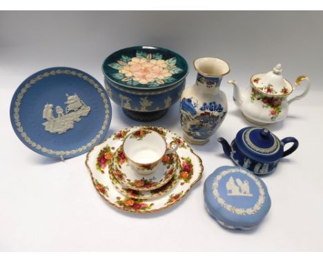 Moorcroft pottery - A plate, together with Royal Albert "country roses", Wedgewood, Spode etc. Crack to end of spout of Count