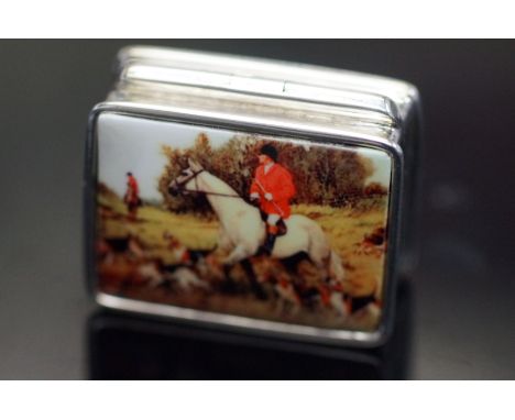 Silver Pillbox with Enamelled Hunting Scene 