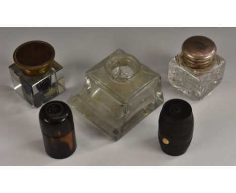 A 19th century treen novelty barrel shaped travelling inkwell, 5.5cm high; a 19th century lignum vitae Berry's patent inkwell