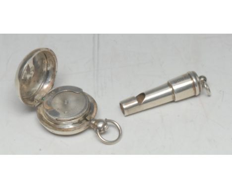 A Victorian silver sovereign case, engraved with scrolling foliage, sprung cover and mechanism, 4cm over loop, William Neale 