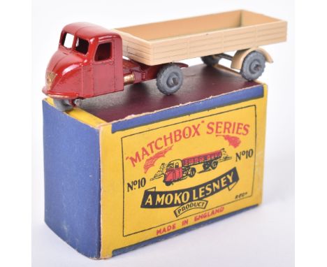 Matchbox Moko Lesney 10b  Scammell Scarab Mechanical Horse &amp; Trailer, dark red tractor unit, gold trim, light tan trailer