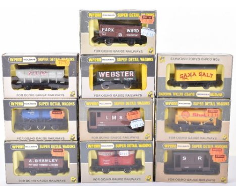 Wrenn Railways Super detail H0/00 Rolling Stock Wagons, W4311 Guards Van L.M.S. W4658 Prestwin wagon ‘Fisons’ W 4665 salt wag