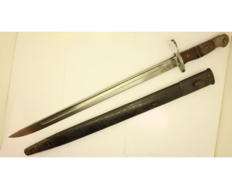 British WWI Remington 1913 pattern sword bayonet with metal mounted leather scabbard, blade L: 43 cm. P&amp;P Group 2 (£18+VA