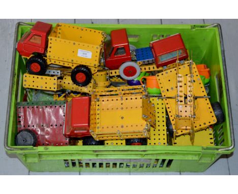 5 CONSTRUCTED MECCANO TRUCKS, 2 TRAILERS, STEAM ROLLER, TEACUPS RIDE     