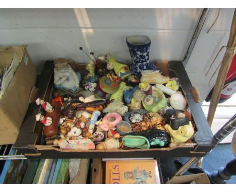 A box of trinkets/ collectors cabinet items including ceramic shoes, hat pins, figures, miniature items 