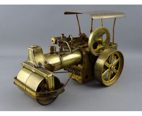 A WILESCO LIVE STEAM ROAD ROLLER TRACTION ENGINE (used condition)