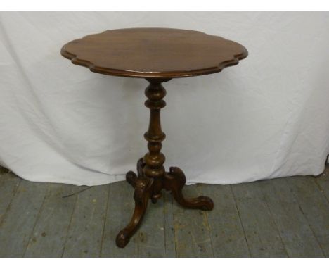 Victorian mahogany occasional table on tripod legs