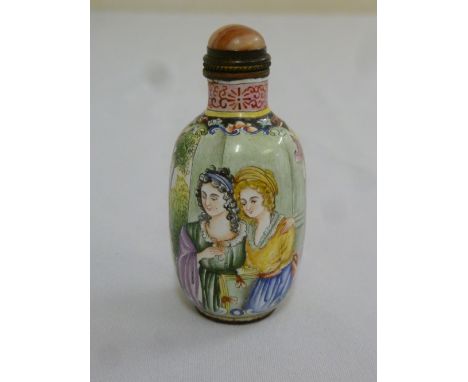 Chinese enamel snuff bottle decorated with European female images to the sides