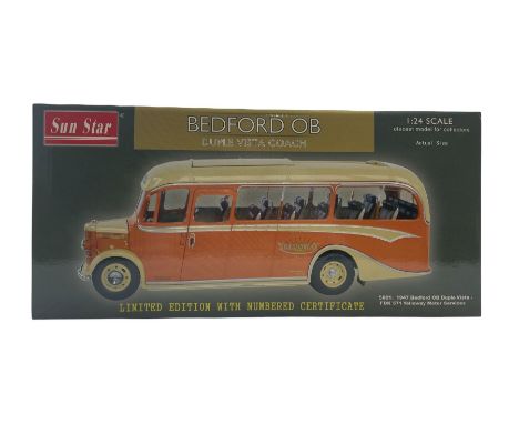 Sun Star Bedford OB limited edition 1:24 scale Duple Vista Coach 5001: 1947 Bedford OB Duple Vista - FDK 571 Yelloway Motor S