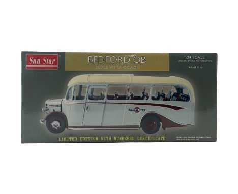 Sun Star Bedford OB limited edition 1:24 scale Duple Vista Coach 5006: 1949 Bedford OB Duple Vista - JUO 608 Grey Cars Ltd, b