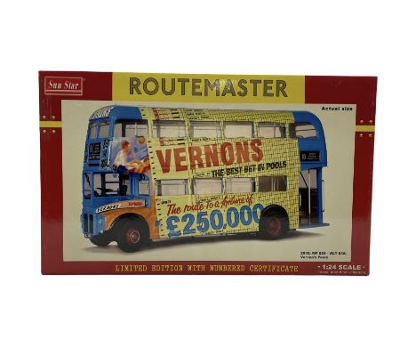 Sun Star Routemaster limited edition 1:24 scale bus 2905: RM 686 - WLT 686: Vernon's Pools, boxed