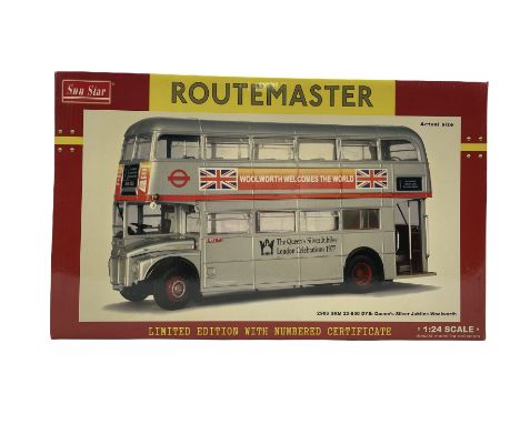 Sun Star Routemaster limited edition 1:24 scale bus 2906 SRM 25-850 DYE: Queen's Silver Jubilee-Woolworth, boxed