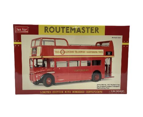 Sun Star Routemaster limited edition 1:24 scale bus 2910: RM 94 - VLT 94 Open top The Original London Transport Sightseeing T