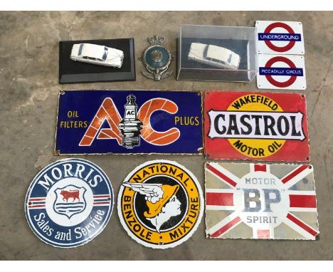 A selection of assorted reproduction enamel signs, an RAC badge and two models of cars. 