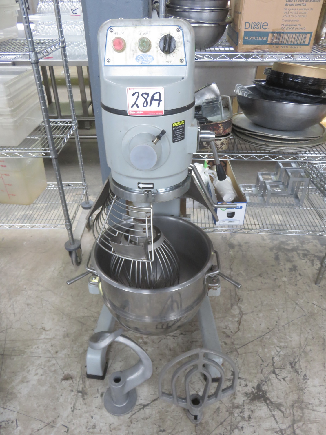 GLOBE SP30 GEAR DRIVEN 30QUART COMMERCIAL MIXER W/ BOWL