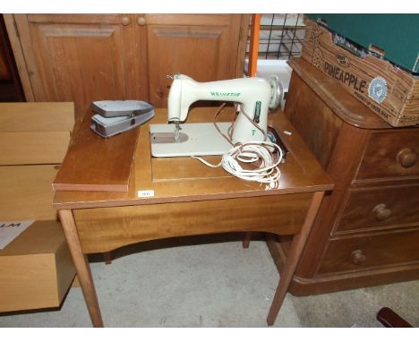 HELVETTA ELECTRIC TABLE SEWING MACHINE &amp; ACCESSORIES