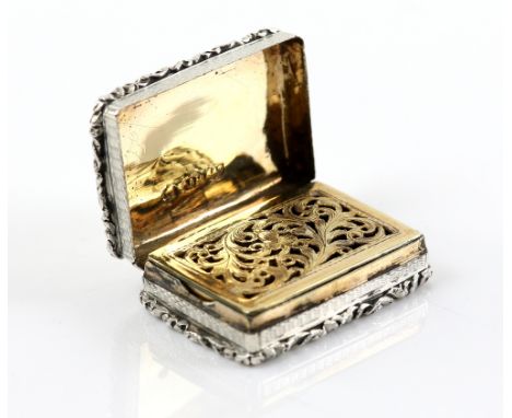 William IV silver vinaigrette, by Joseph Bettridge, Birmingham 1832, the engine turned case with scrolling border, with gilt 