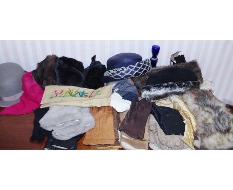 Gloves;  hats;   etc**Please note all lots must be collected from Sudbury, Derbyshire on the 30/31/3 OR 1/4, a surcharge of £