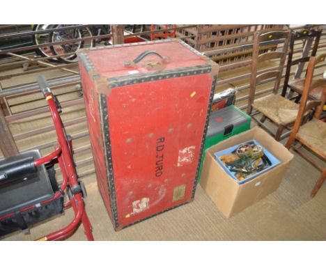 A travelling trunk