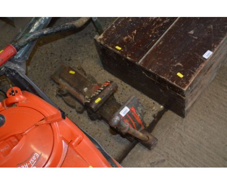 A large bench vice 
