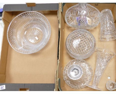 A collection of quality crystal glass items to include: large fruit bowl, decanter, flower bowl, posy basket, vases etc (2 tr