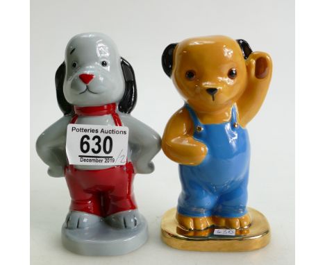 Wade Camtraks figures: Wade figures Sooty No 5 with gold base and Sweep No 6. (2)