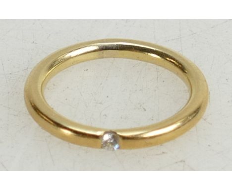 18ct gold ring set with small diamond,size L, 4 grams: